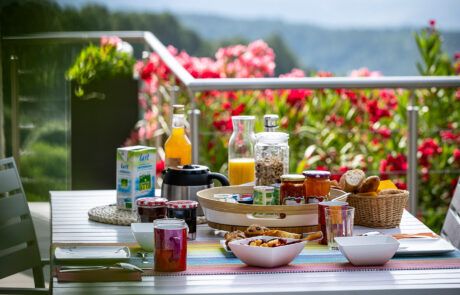 Frühstück auf der Terrasse